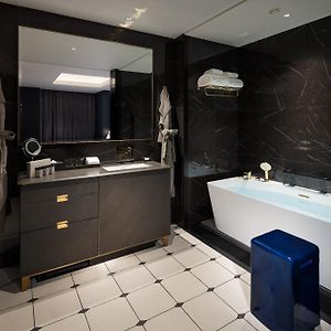 Studio "Premier" met een King Size Bed